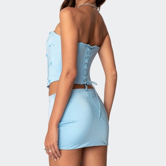 Edikted Lucinda bow detail mini skirt size medium in blue!! - Picture 3 of 7